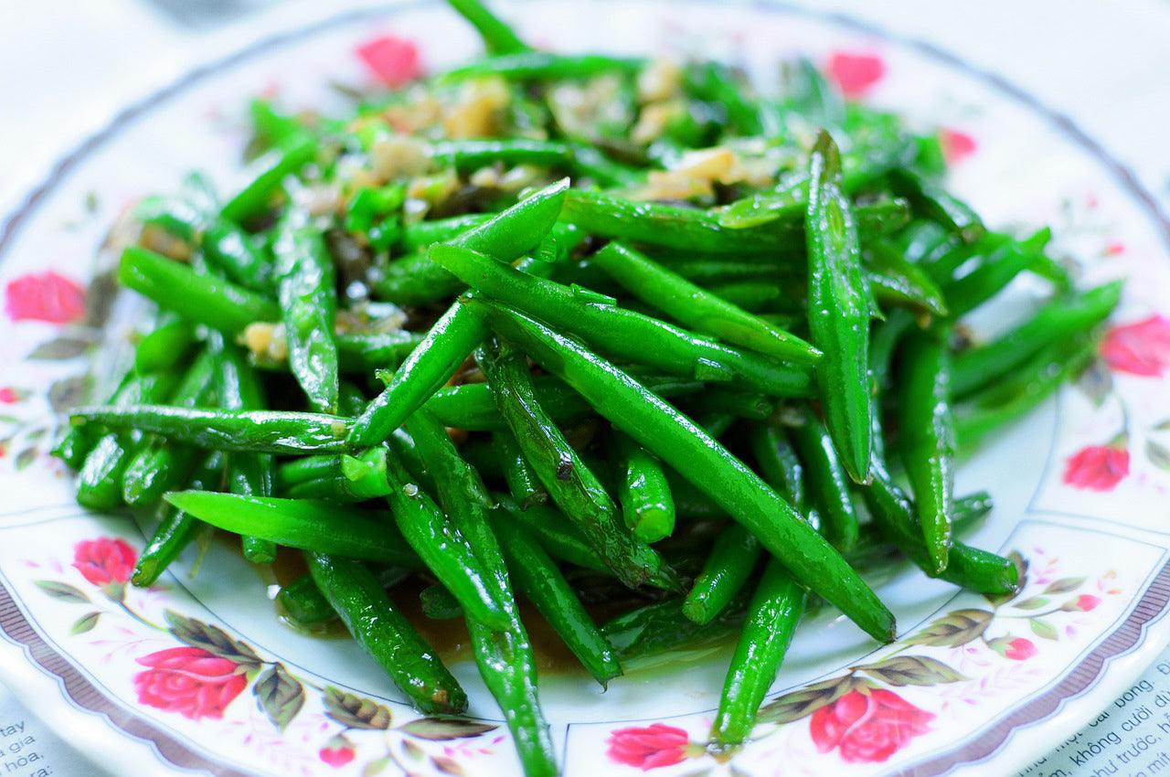 cut green beans on a plate